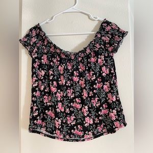 American Eagle medium black with pink floral off the shoulder soft & sexy shirt.